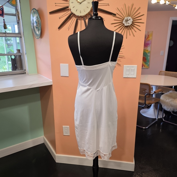 Vintage 80s Slip 38 Isis Cream Lace Chemise Feminine Lace Satin Coquette - Picture 4 of 16